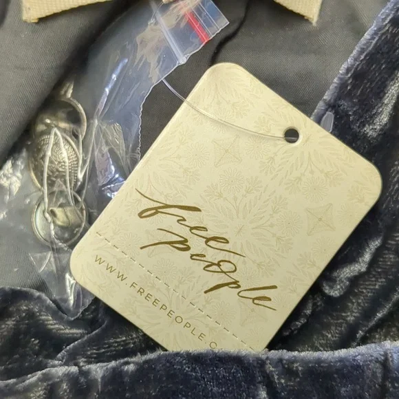 Free People Faye Velvet Jacket Women's Size Extra Small Ebony Military - Picture 13 of 16